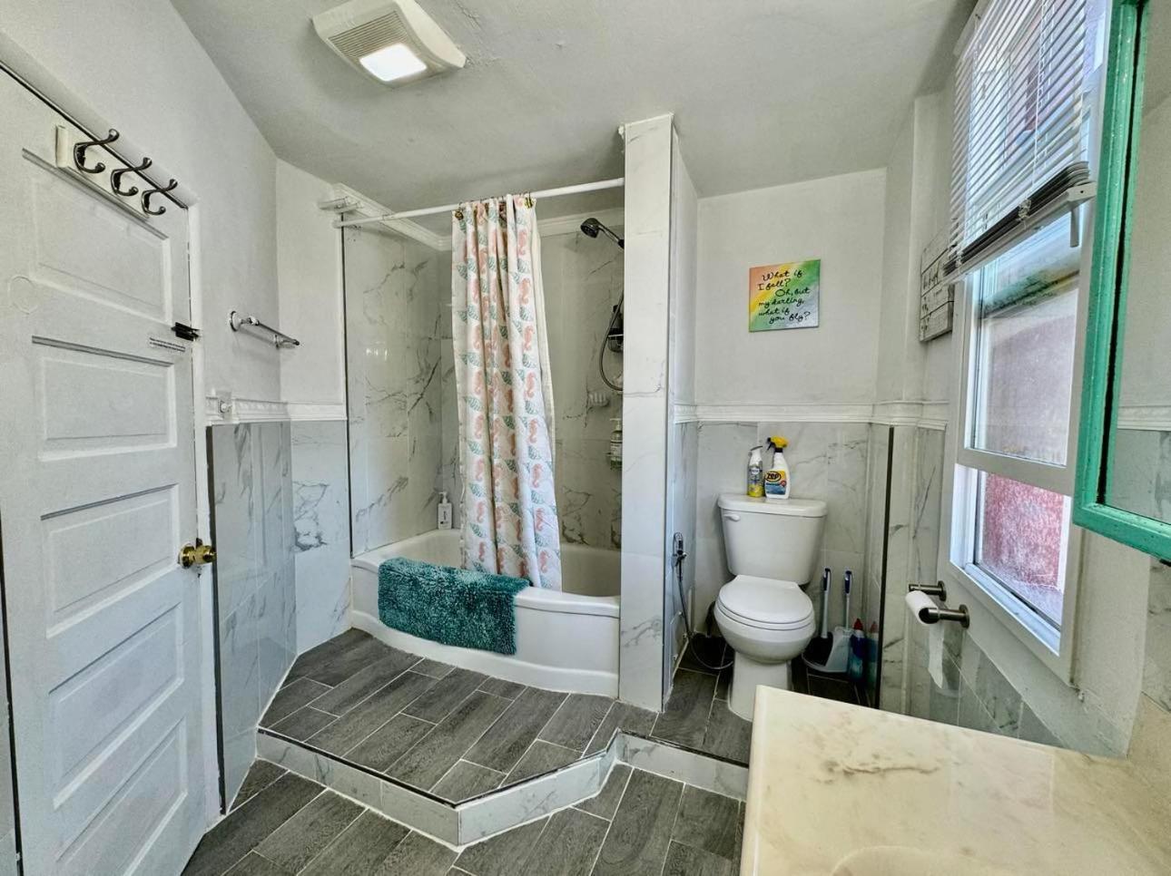 Private Tiny Room On The 1St Floor With Shared Bathroom Near Airport And Downtown Seattte Seattle Exterior photo